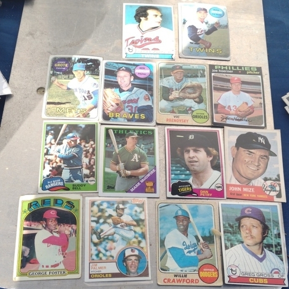 Vintage Baseball Trading Cards Collection - Picture 1 of 4